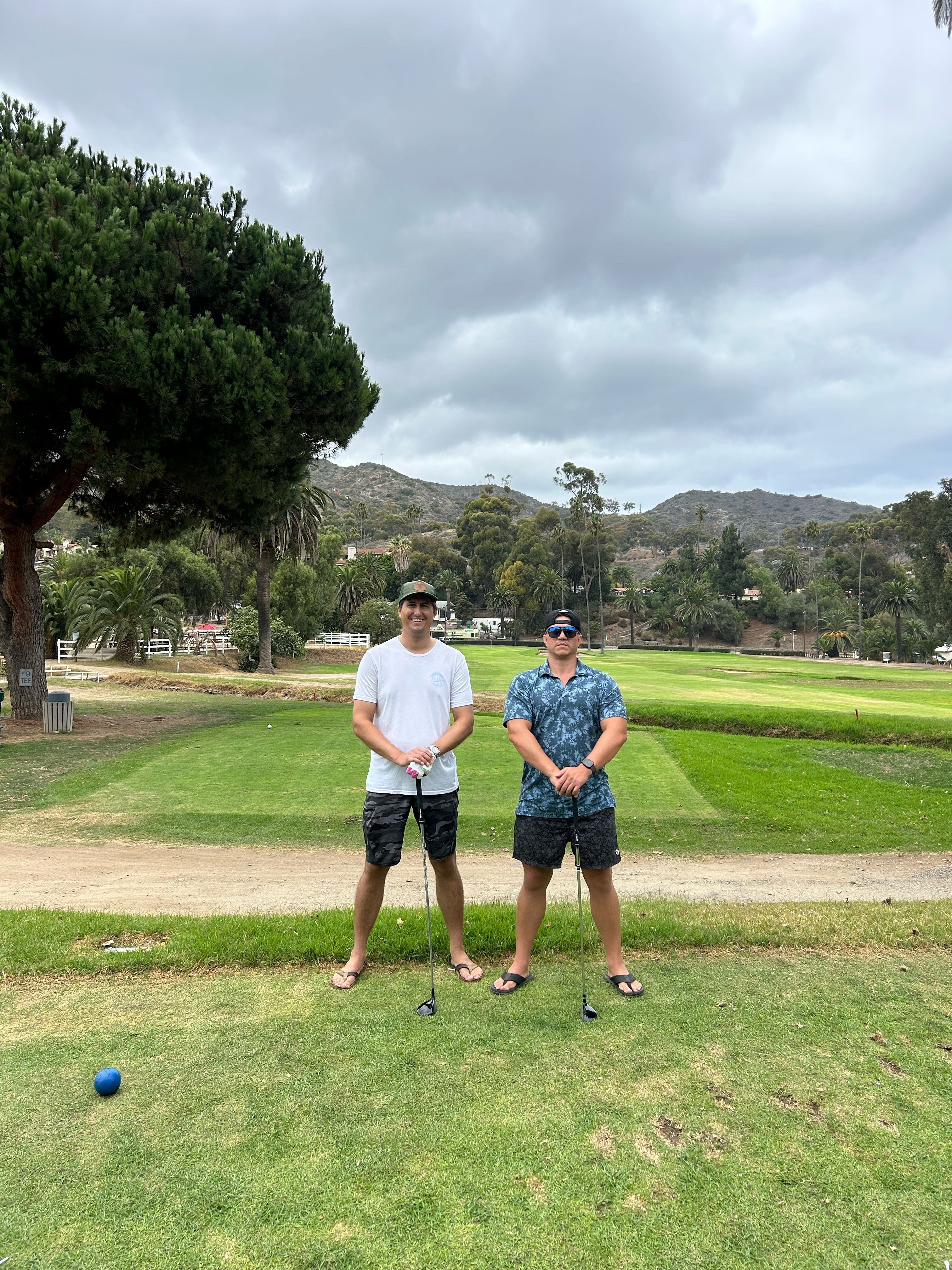 OC golf, tee